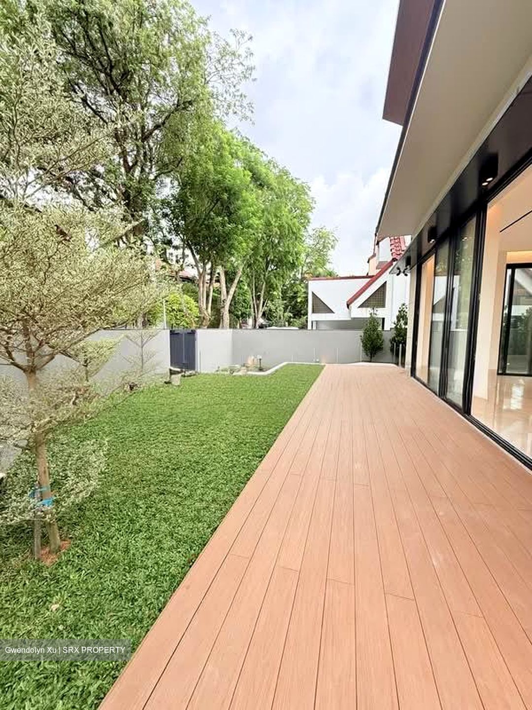 Dunearn Estate (D11), Semi-Detached #550042871